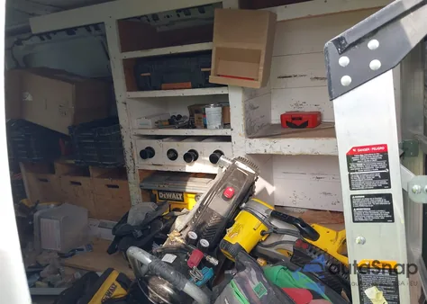 2012 Chevrolet Express 2500 Work Van z USA, uszkodzony, nr VIN 1GCWGFFA8C1106882